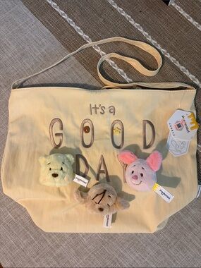 Winnie the Pooh “It's a Good Day” tote with 3 character charms